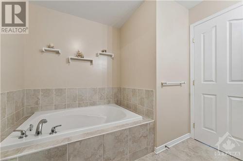 1103 Marconi Avenue, Ottawa, ON - Indoor Photo Showing Bathroom