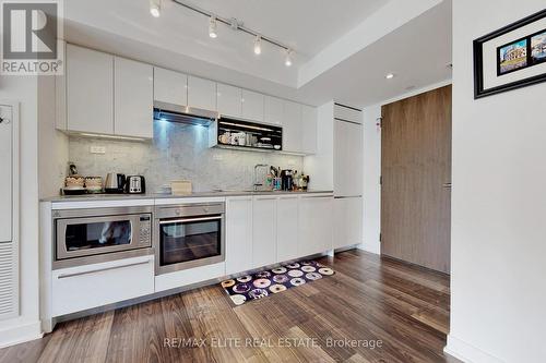 1501 - 80 Queens Wharf Road, Toronto, ON - Indoor Photo Showing Kitchen