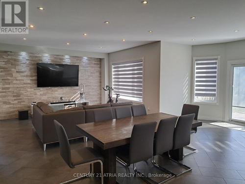 61 Moses Crescent, Markham, ON - Indoor Photo Showing Dining Room