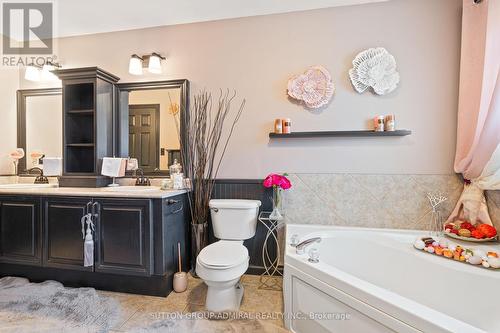 2 Pass Court, Barrie, ON - Indoor Photo Showing Bathroom