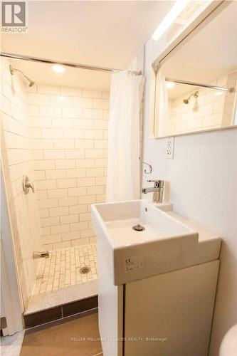 142 Silverthorn Avenue, Toronto (Weston-Pellam Park), ON - Indoor Photo Showing Bathroom