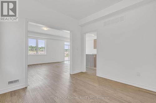 32 Hillcroft Way, Kawartha Lakes, ON - Indoor Photo Showing Other Room