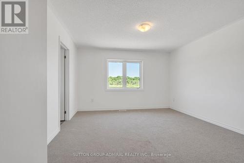 32 Hillcroft Way, Kawartha Lakes, ON - Indoor Photo Showing Other Room