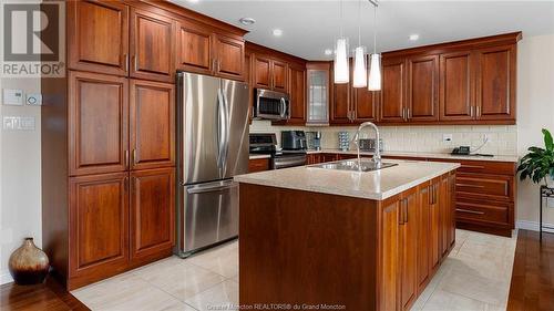 35 Poitou Crt, Dieppe, NB - Indoor Photo Showing Kitchen With Double Sink