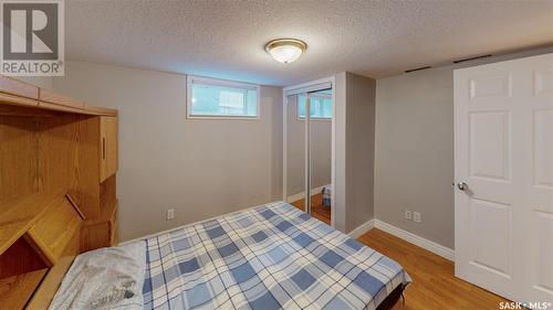 94 Portland Crescent, Regina, SK - Indoor Photo Showing Bedroom