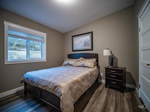 3209 Shuswap Rd, Kamloops, BC - Indoor Photo Showing Bedroom