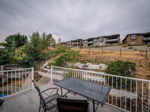 979 Greystone Cres, Kamloops, BC - Outdoor