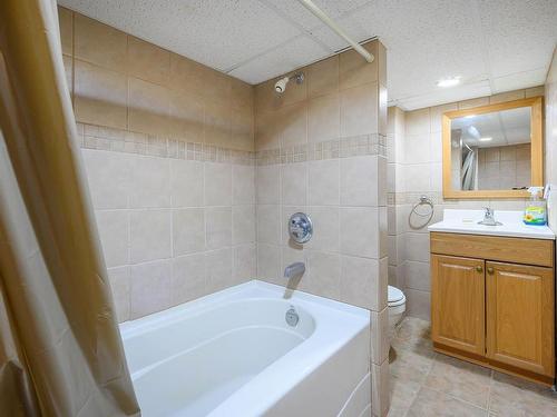 214 Nicola Street, Kamloops, BC - Indoor Photo Showing Bathroom