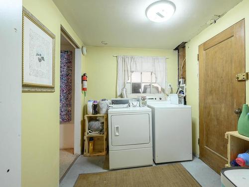 214 Nicola Street, Kamloops, BC - Indoor Photo Showing Laundry Room