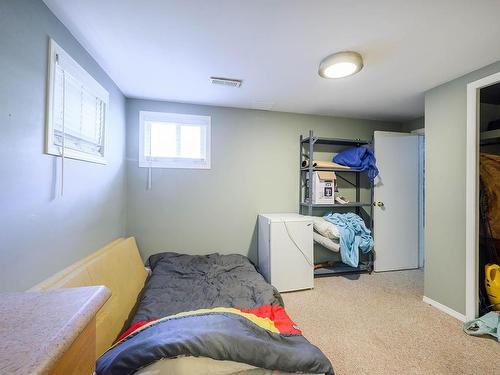 214 Nicola Street, Kamloops, BC - Indoor Photo Showing Bedroom