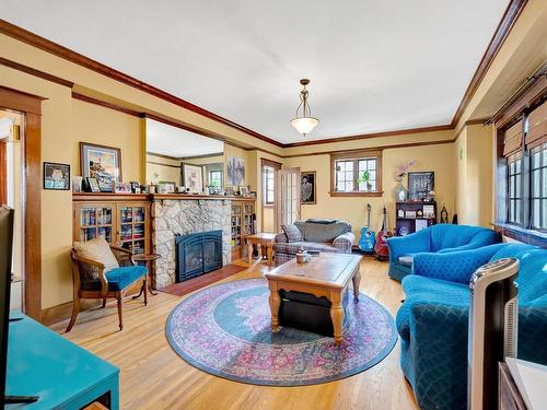 214 Nicola Street, Kamloops, BC - Indoor Photo Showing Living Room With Fireplace