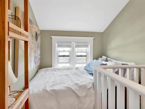 214 Nicola Street, Kamloops, BC - Indoor Photo Showing Bedroom