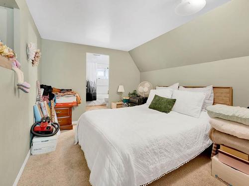 214 Nicola Street, Kamloops, BC - Indoor Photo Showing Bedroom