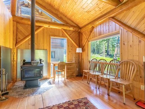 1415 Seymour River Road, Out Of District, BC - Indoor With Fireplace