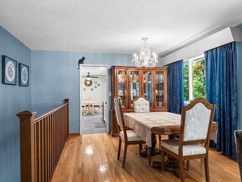 866 Glenacre Road, Kamloops, BC - Indoor Photo Showing Dining Room