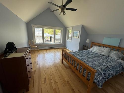 6352 Monck Park Rd, Merritt, BC - Indoor Photo Showing Bedroom