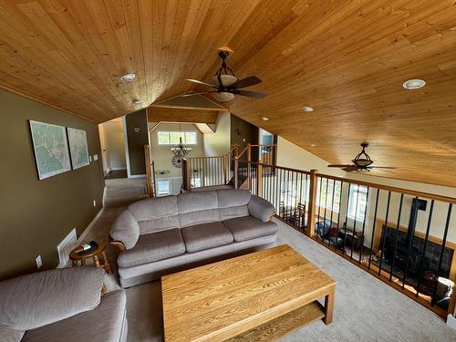 6352 Monck Park Rd, Merritt, BC - Indoor Photo Showing Other Room