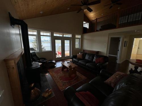 6352 Monck Park Rd, Merritt, BC - Indoor