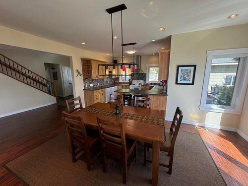 6352 Monck Park Rd, Merritt, BC - Indoor Photo Showing Dining Room