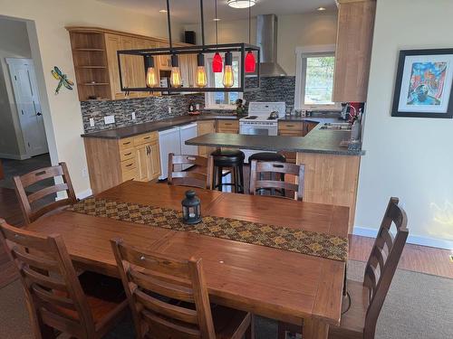 6352 Monck Park Rd, Merritt, BC - Indoor Photo Showing Dining Room