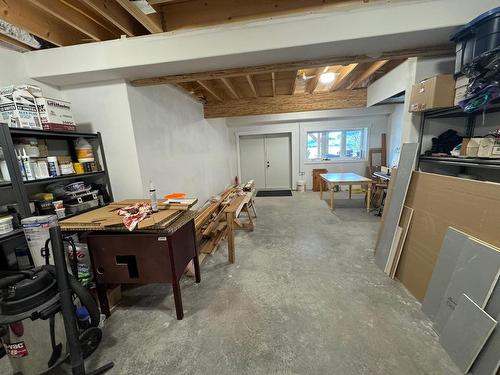 6352 Monck Park Rd, Merritt, BC - Indoor Photo Showing Other Room