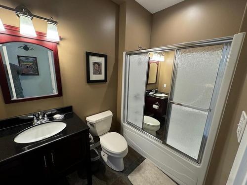 6352 Monck Park Rd, Merritt, BC - Indoor Photo Showing Bathroom