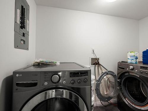 1266 Raven Drive, Kamloops, BC - Indoor Photo Showing Laundry Room