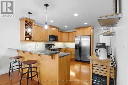 1213 Elson Road, London, ON - Indoor Photo Showing Kitchen