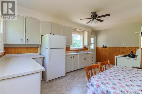31 Lakeview Drive, Grand Bay-Westfield, NB - Indoor Photo Showing Kitchen With Double Sink