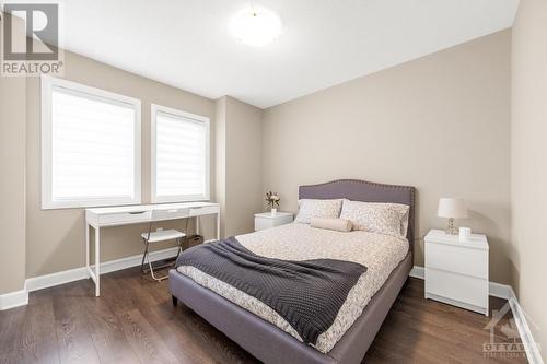 11 Aura Avenue, Ottawa, ON - Indoor Photo Showing Bedroom