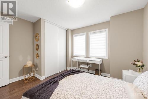 11 Aura Avenue, Ottawa, ON - Indoor Photo Showing Bedroom