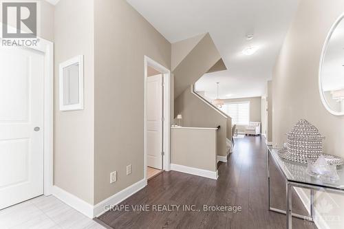 11 Aura Avenue, Ottawa, ON - Indoor Photo Showing Other Room