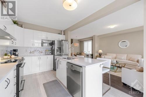 11 Aura Avenue, Ottawa, ON - Indoor Photo Showing Kitchen With Double Sink With Upgraded Kitchen