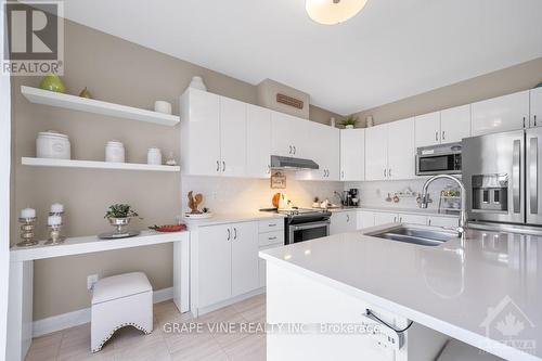 11 Aura Avenue, Ottawa, ON - Indoor Photo Showing Kitchen With Double Sink With Upgraded Kitchen