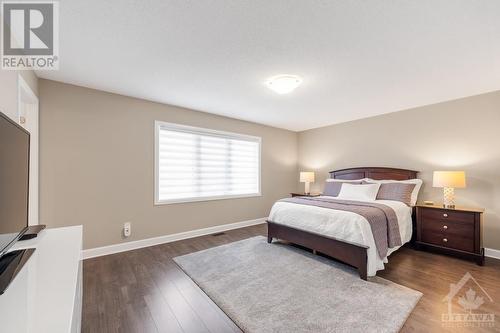 11 Aura Avenue, Ottawa, ON - Indoor Photo Showing Bedroom