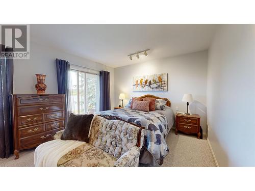 5151 Watson Lake Road, 100 Mile House, BC - Indoor Photo Showing Bedroom