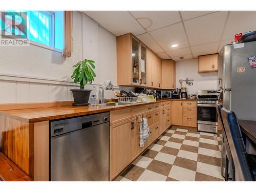 412 Williams Crescent, Prince George, BC - Indoor Photo Showing Kitchen