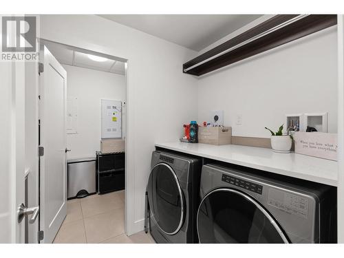 3000 Ariva Drive Unit# 3205, Kelowna, BC - Indoor Photo Showing Laundry Room