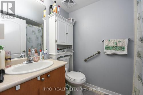 2111 - 6 Dayspring Circle, Brampton, ON - Indoor Photo Showing Bathroom