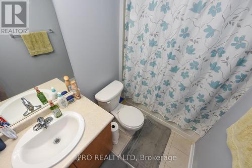 2111 - 6 Dayspring Circle, Brampton, ON - Indoor Photo Showing Bathroom
