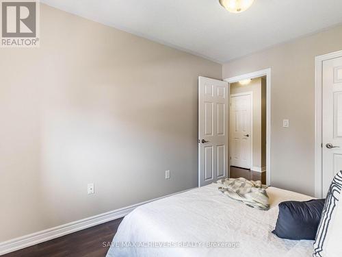 31 Kamori Road, Caledon, ON - Indoor Photo Showing Bedroom