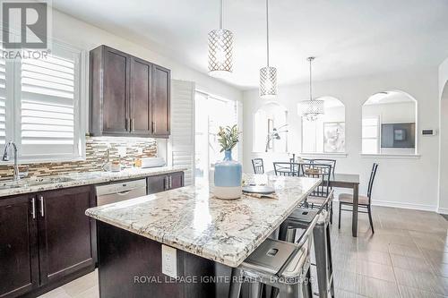 30 Russell Creek Drive, Brampton, ON - Indoor Photo Showing Kitchen With Upgraded Kitchen