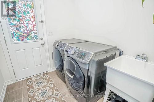 30 Russell Creek Drive, Brampton, ON - Indoor Photo Showing Laundry Room