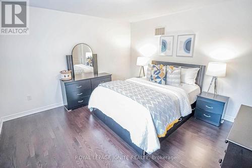 30 Russell Creek Drive, Brampton, ON - Indoor Photo Showing Bedroom