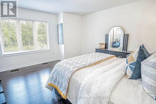 30 Russell Creek Drive, Brampton, ON - Indoor Photo Showing Bedroom