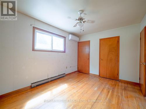 6 Third Avenue, Port Colborne, ON - Indoor Photo Showing Other Room