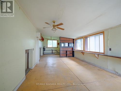 6 Third Avenue, Port Colborne, ON - Indoor Photo Showing Other Room