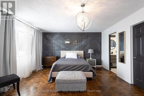 41 Regalview Drive, Hamilton, ON - Indoor Photo Showing Bedroom