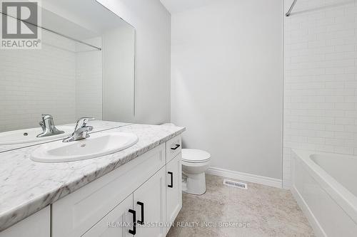 59 Lloyd Davies Way, Hamilton, ON - Indoor Photo Showing Bathroom