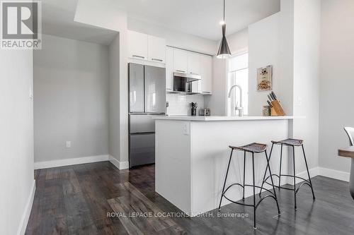 107 - 11 Beausoleil Lane, Blue Mountains, ON - Indoor Photo Showing Kitchen With Upgraded Kitchen